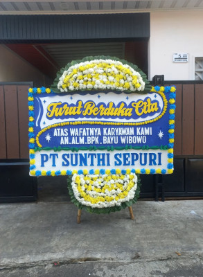 Papan Bunga Duka di Sinar Rambang